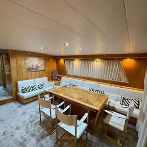 https://aloha.topbarcelonahotels.com